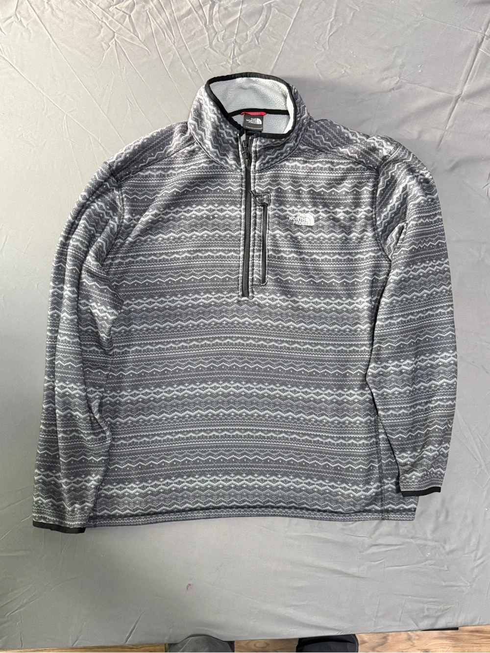 The North Face Men's Gray Patterned Half-Zip Fleece Pullover
